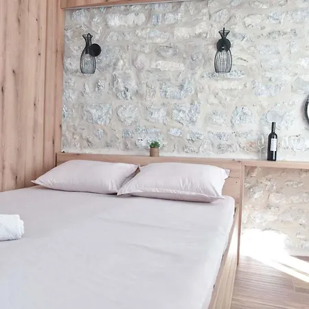 Sambra Old Town Apartment *