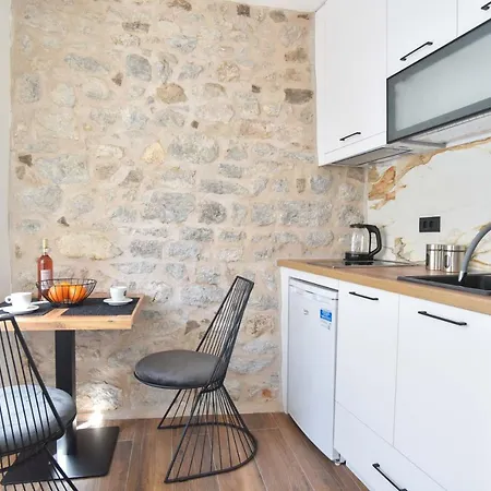 Sambra Old Town * Budva